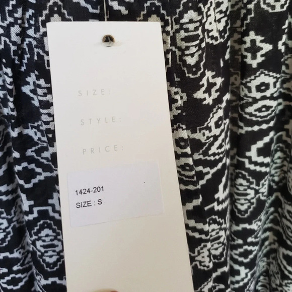 Ellis & Dewey white label dress linen - Picture 5 of 6